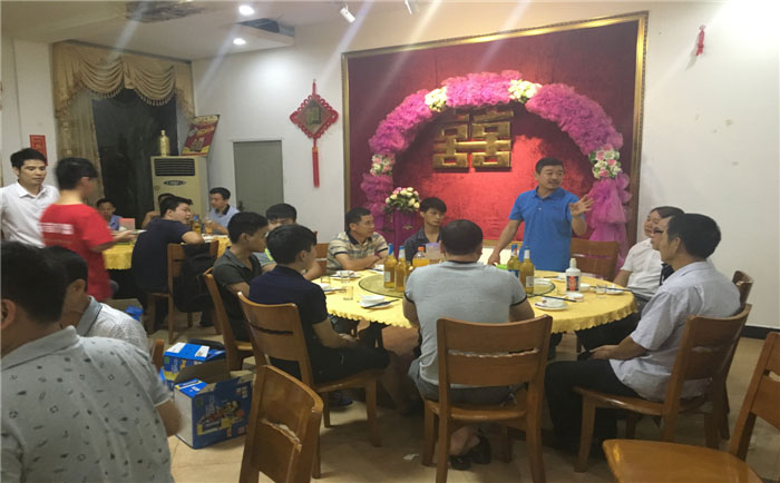 金秋十月，鑫發(fā)喜迎豐收慶功宴